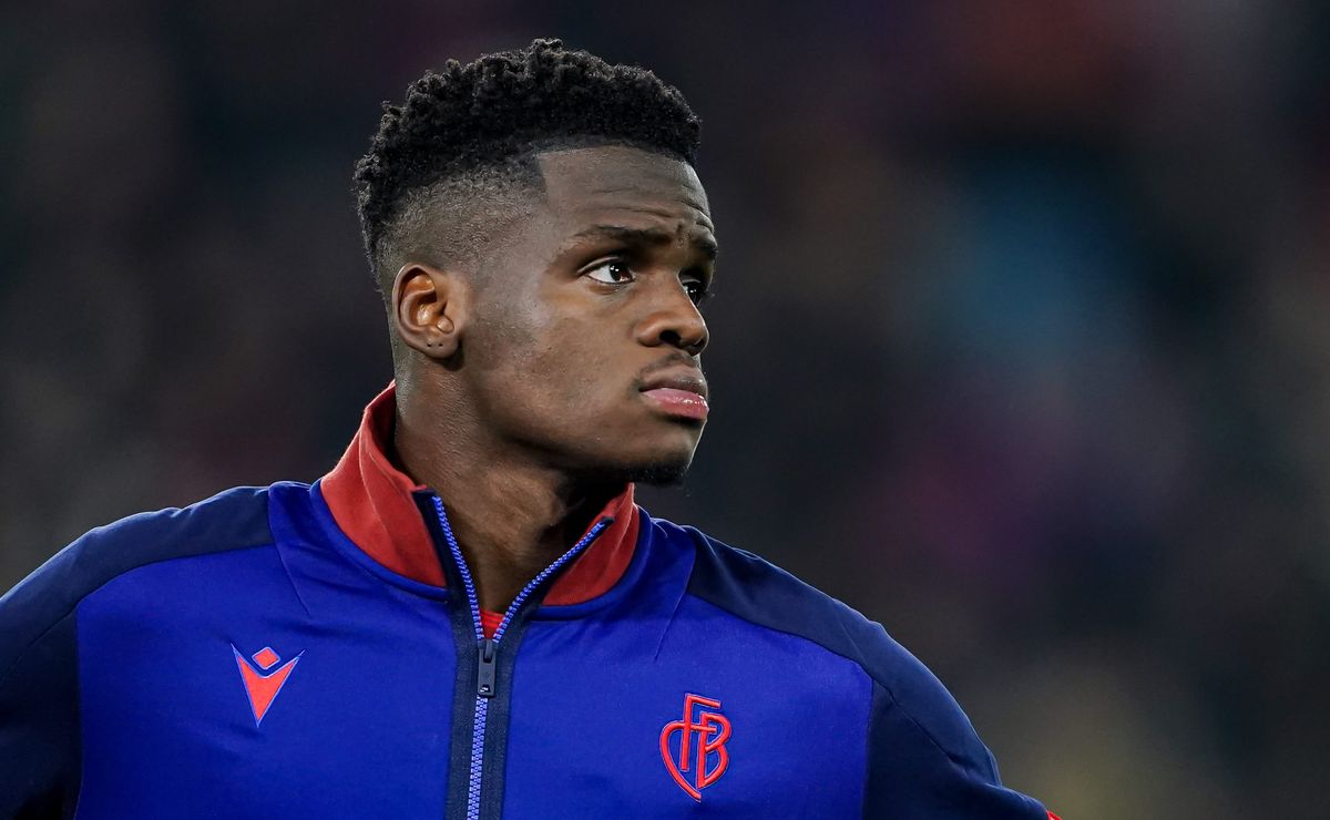 Metinho revela frustração por saída precoce do Fluminense e declara desejo de voltar ao clube: “Em um futuro próximo”