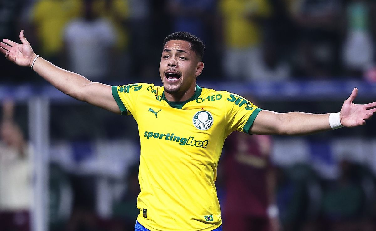 Vitor Roque e Flaco López ficam isolados em um Palmeiras pouco criativo diante do Fluminense