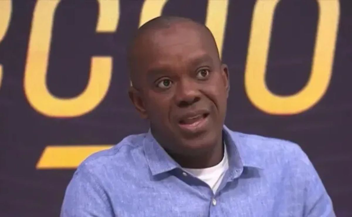 PC Oliveira bate o martelo sobre polêmica em Botafogo x Grêmio e revela erro da arbitragem