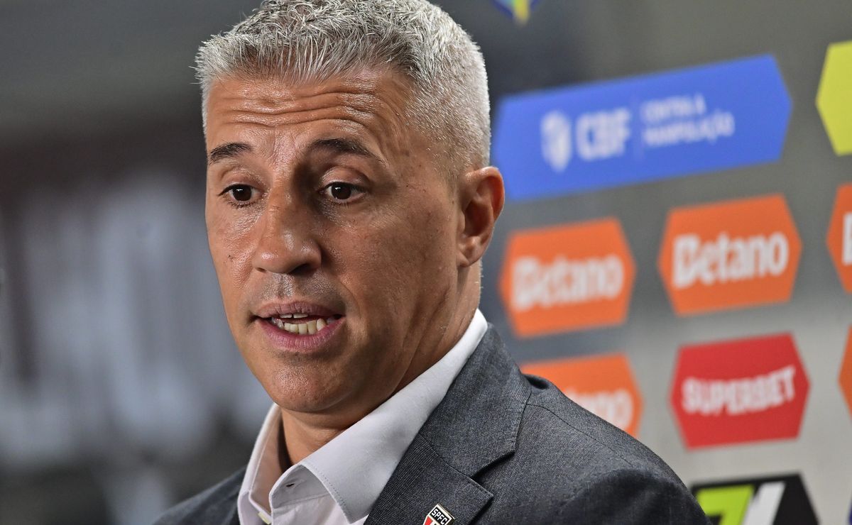 Crespo dá moral aos jovens de Cotia e revela pedido para reformular elenco do São Paulo