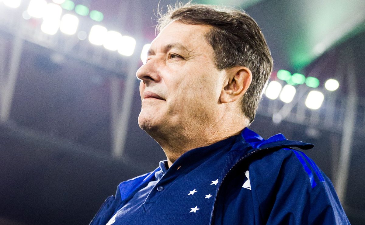 Pedrinho BH não muda de ideia e deve dispensar Helibelton Palacios do Cruzeiro em janeiro