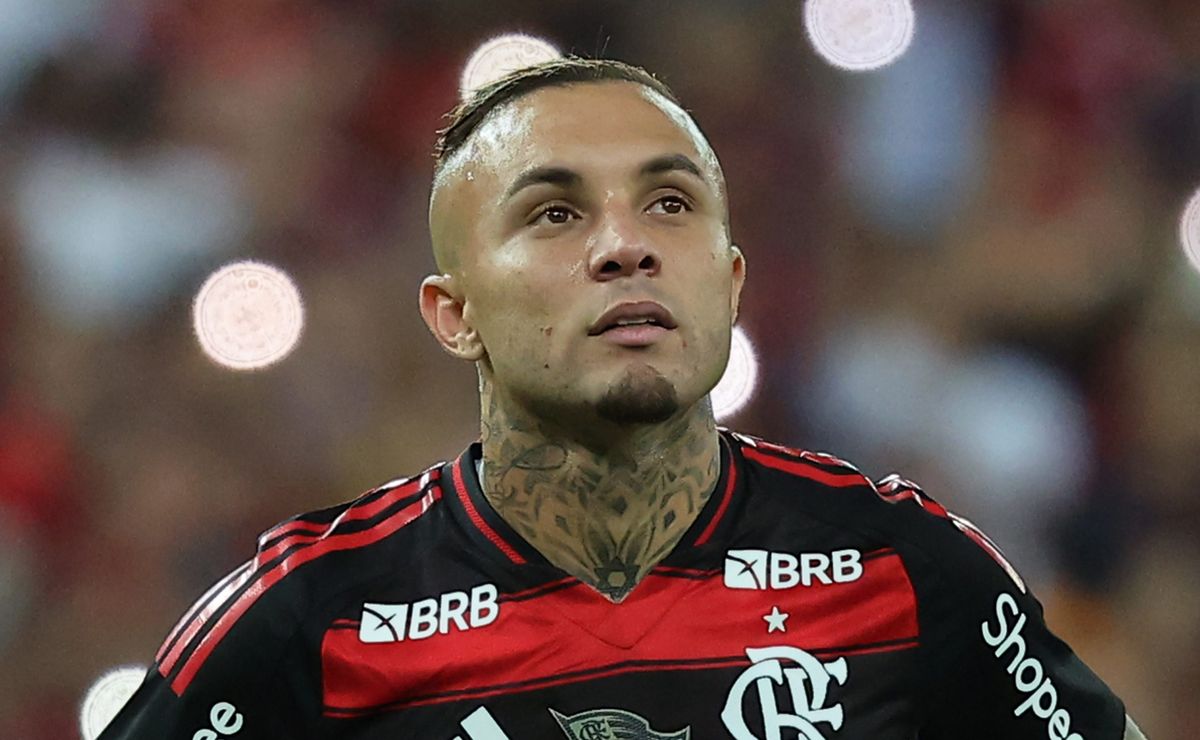 Grêmio monitora movimentação do Fluminense por Everton Cebolinha para 2026