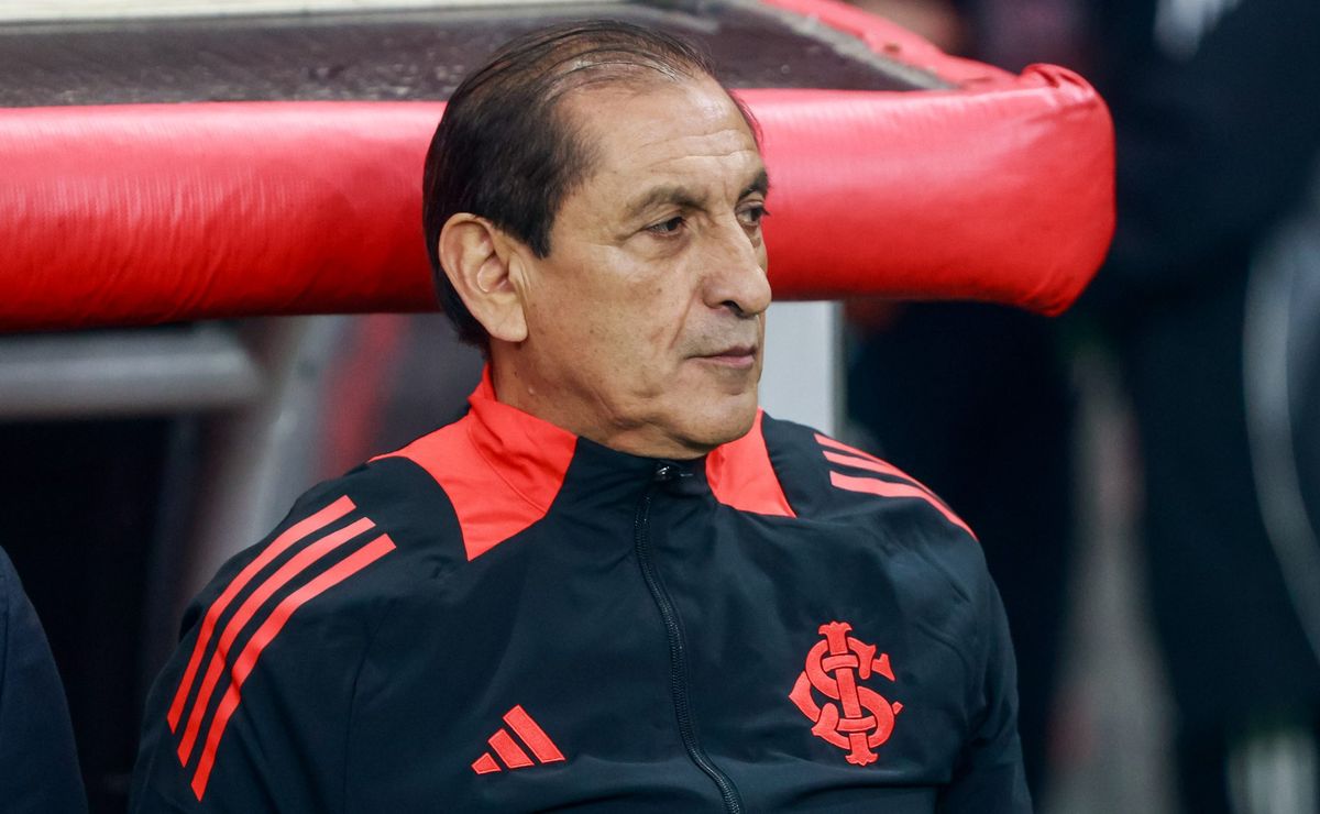 Ramón Díaz dá receita para Internacional escapar do rebaixamento após empate com o Santos