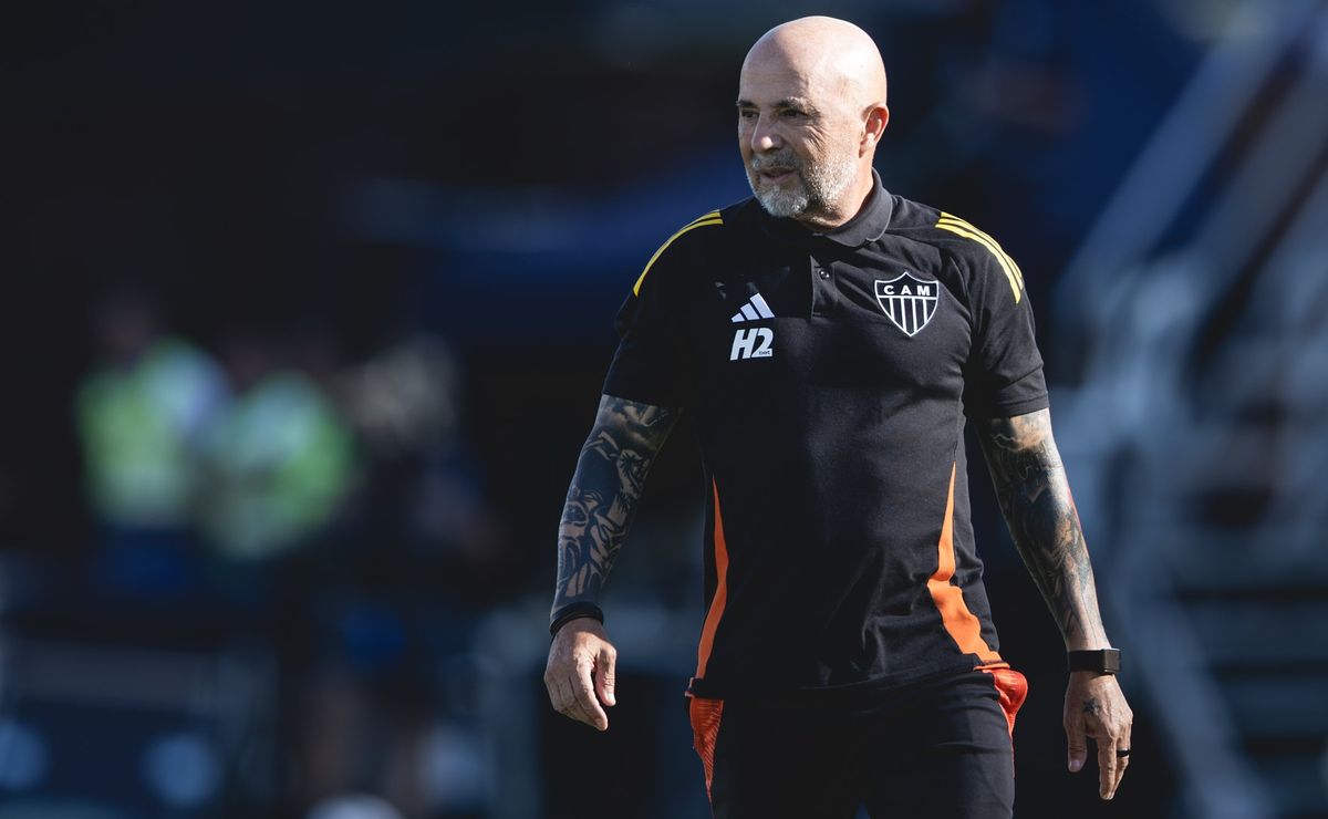 Atlético-MG terá três jogadores pendurados para duelo contra o Flamengo pelo Brasileirão