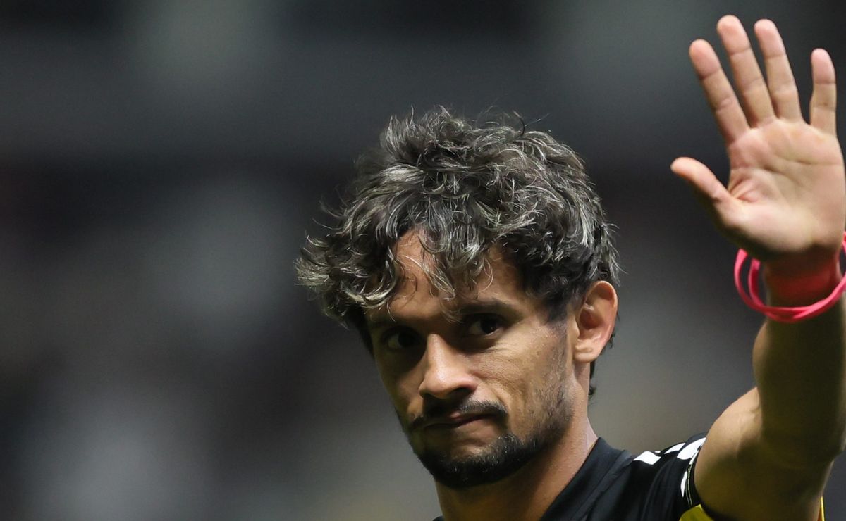 Scarpa aprova saída do Atlético-MG e negociação com Internacional se complica pelos valores financeiros