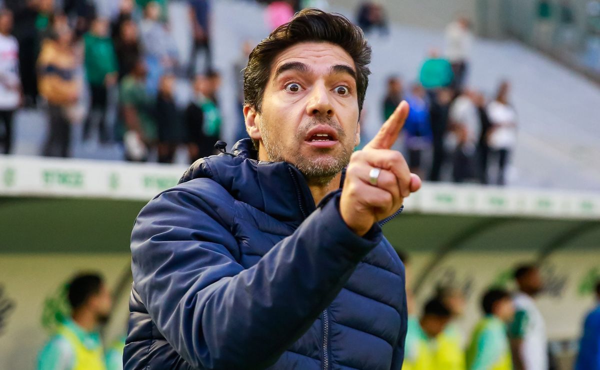 Abel Ferreira perde a paciência ao vivo e não perdoa falha de Facundo Torres: “erros custam caro”