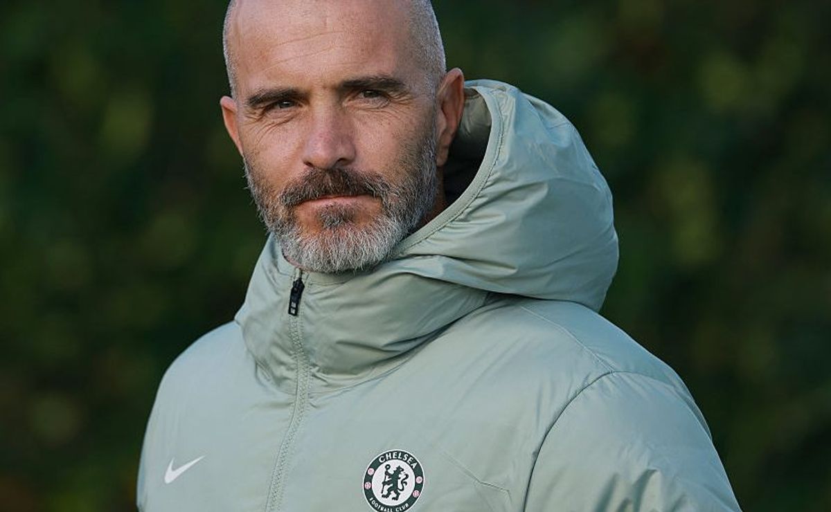 Maresca, técnico do Chelsea, rebate comparação de Estêvão com Messi: “ele precisa relaxar”