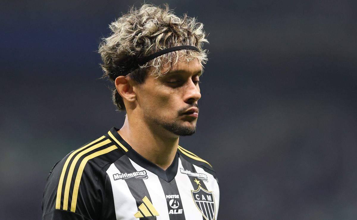 Sampaoli quebra o silêncio e revela motivo de ‘barrar’ Scarpa no Atlético-MG: “Jogo pedia outros jogadores”