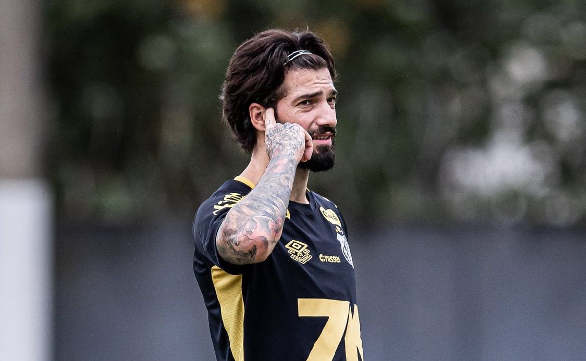 Lautaro Díaz segue como dúvida e problema de lesão faz Santos agir com cautela