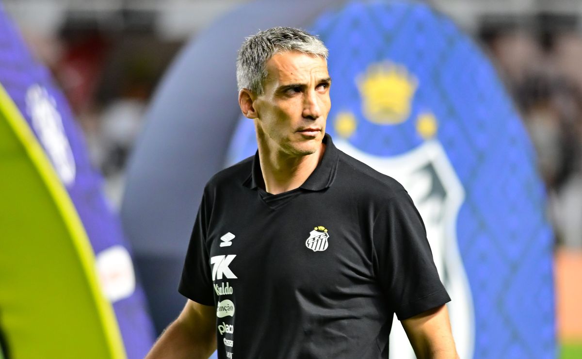 Santos quebra a cabeça no ataque, nenhum centroavante convence Vojvoda e crise de gols vira dor de cabeça