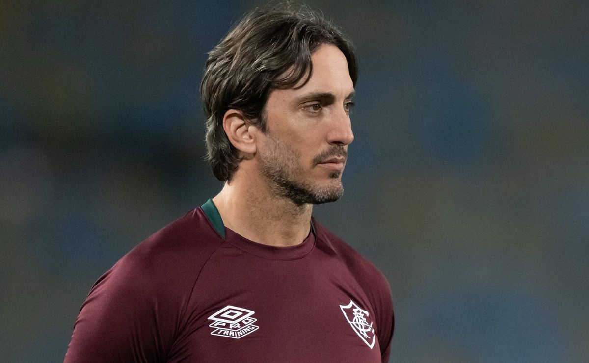Zubeldía define escalação oficial do Fluminense para enfrentar São Paulo no Brasileirão Betano
