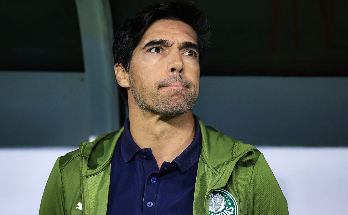 Abel Ferreira garante permanência no Palmeiras e reforça compromisso com o clube paulista: “Palavra vale mais que assinatura”