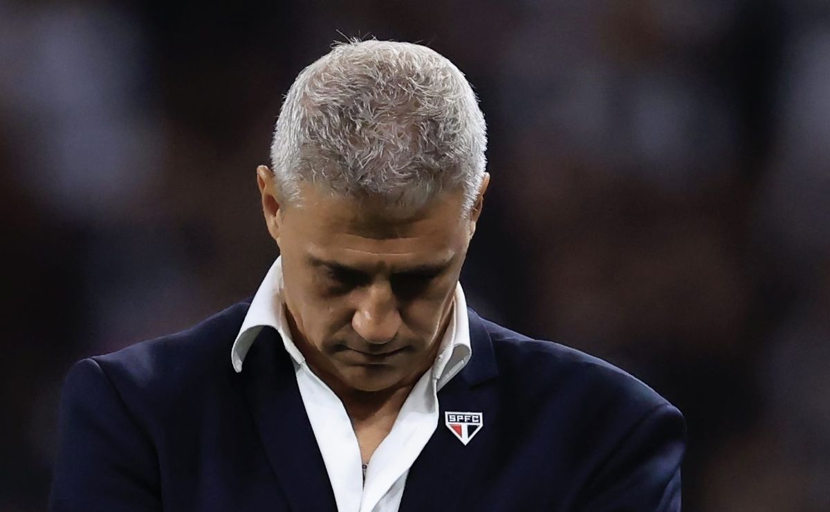 Crespo descarta demissão do São Paulo após goleada do Fluminense: “Eu quero ficar”