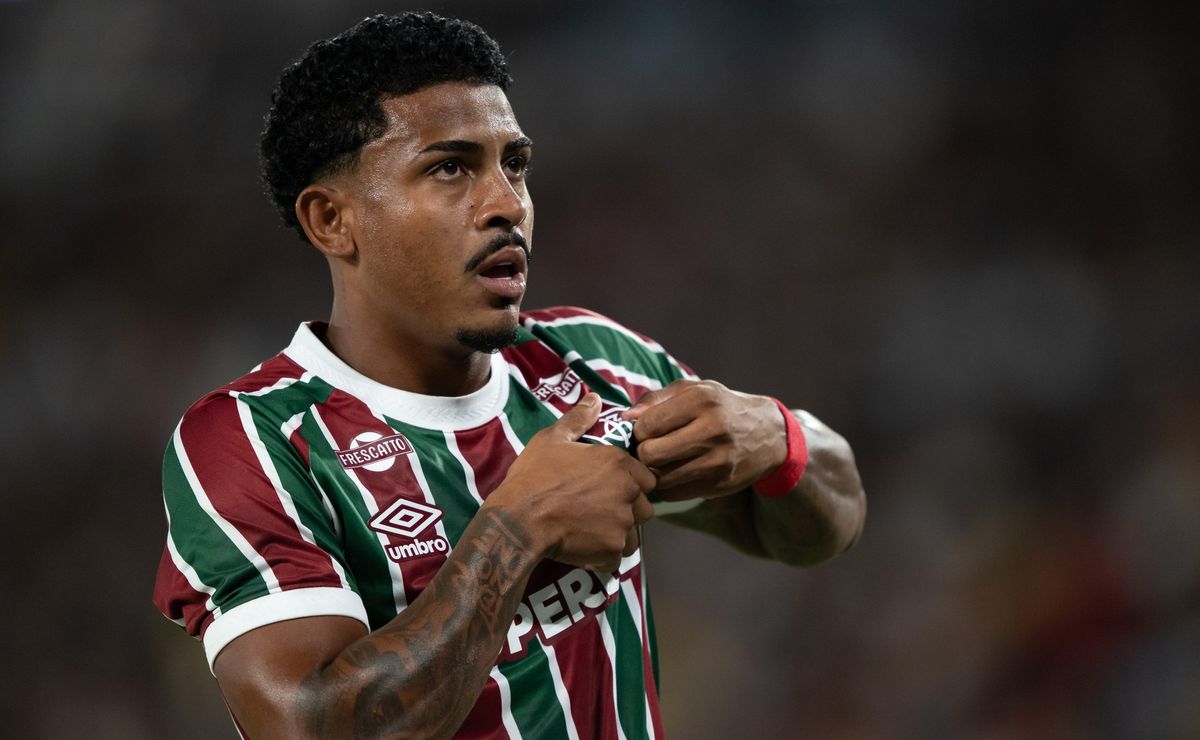 John Kennedy celebra fim de jejum após marcar em goleada do Fluminense: “Essa zica sair logo”  