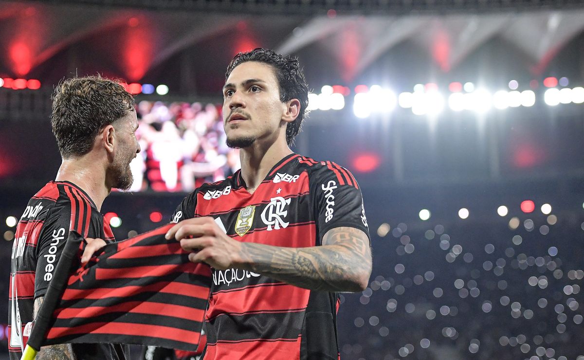 Pedro aparece de surpresa no último treino do Flamengo antes da final e coloca interrogação em Abel