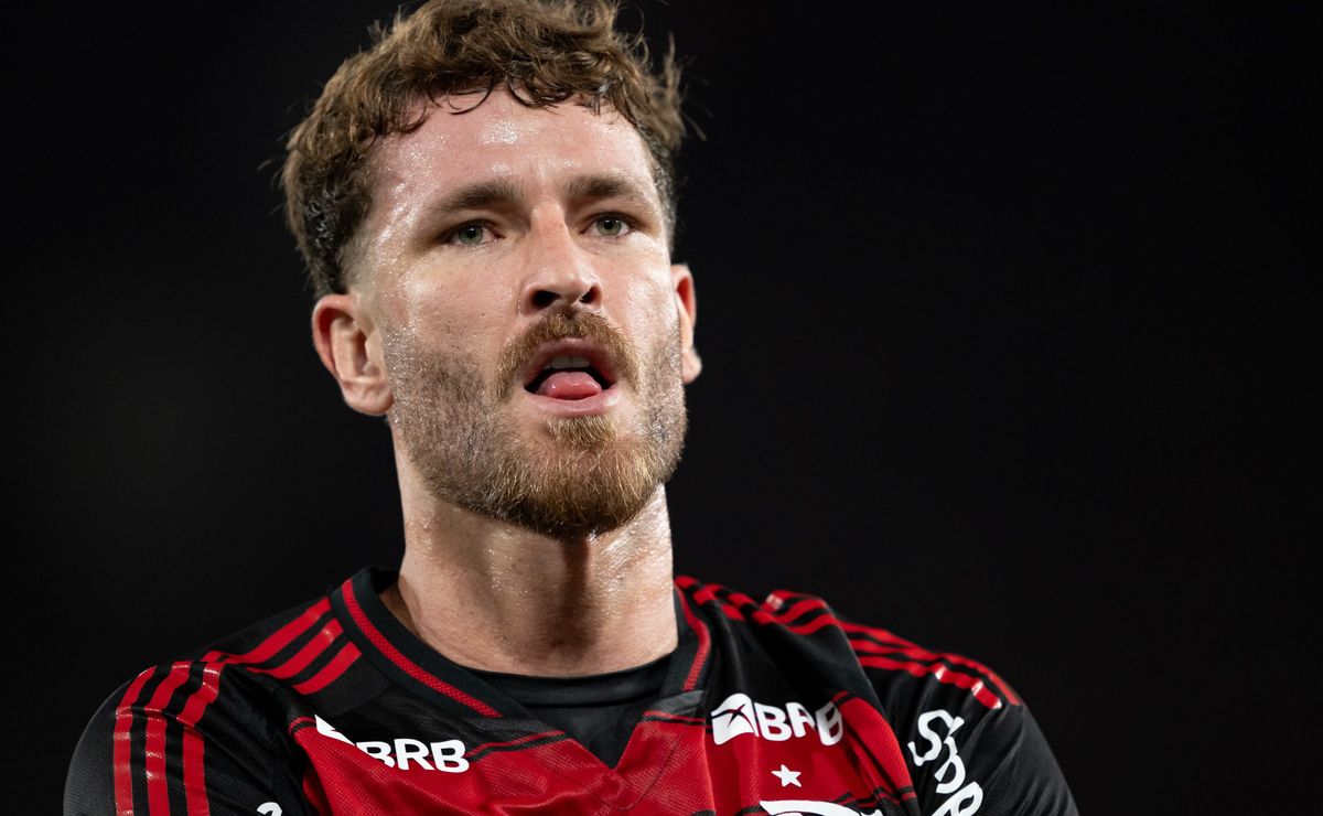 Léo Pereira ignora clubismo e elogia fase de Flaco López no Palmeiras: “É estar muito atento”