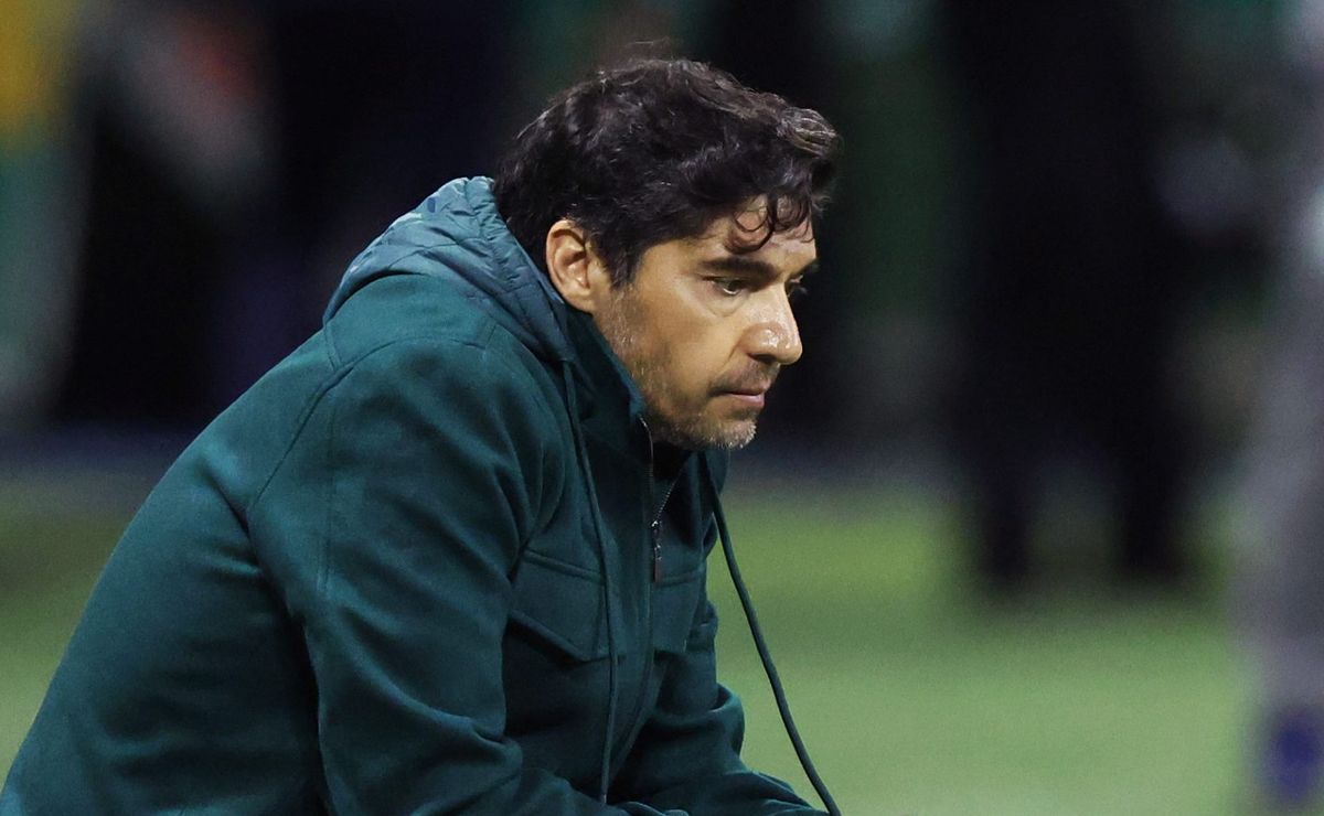 Abel Ferreira cita Muricy ao refletir sobre desgaste mental: “Futebol brasileiro deixa marcas”