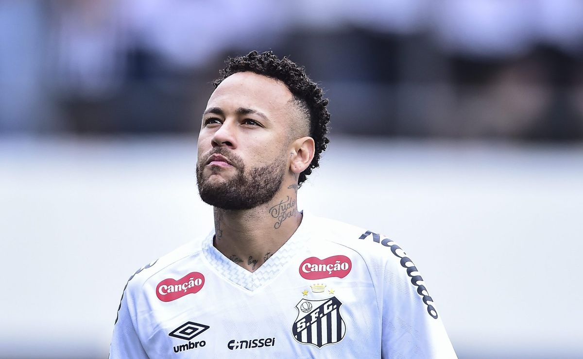 Neymar garante presença contra o Juventude e desabafa sobre a imprensa: “As pessoas inventam”