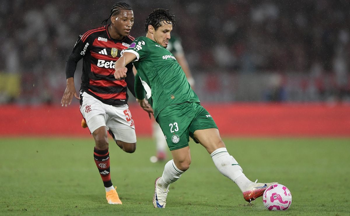 Vidente que acertou em 2021 crava o campeão da Libertadores 2025