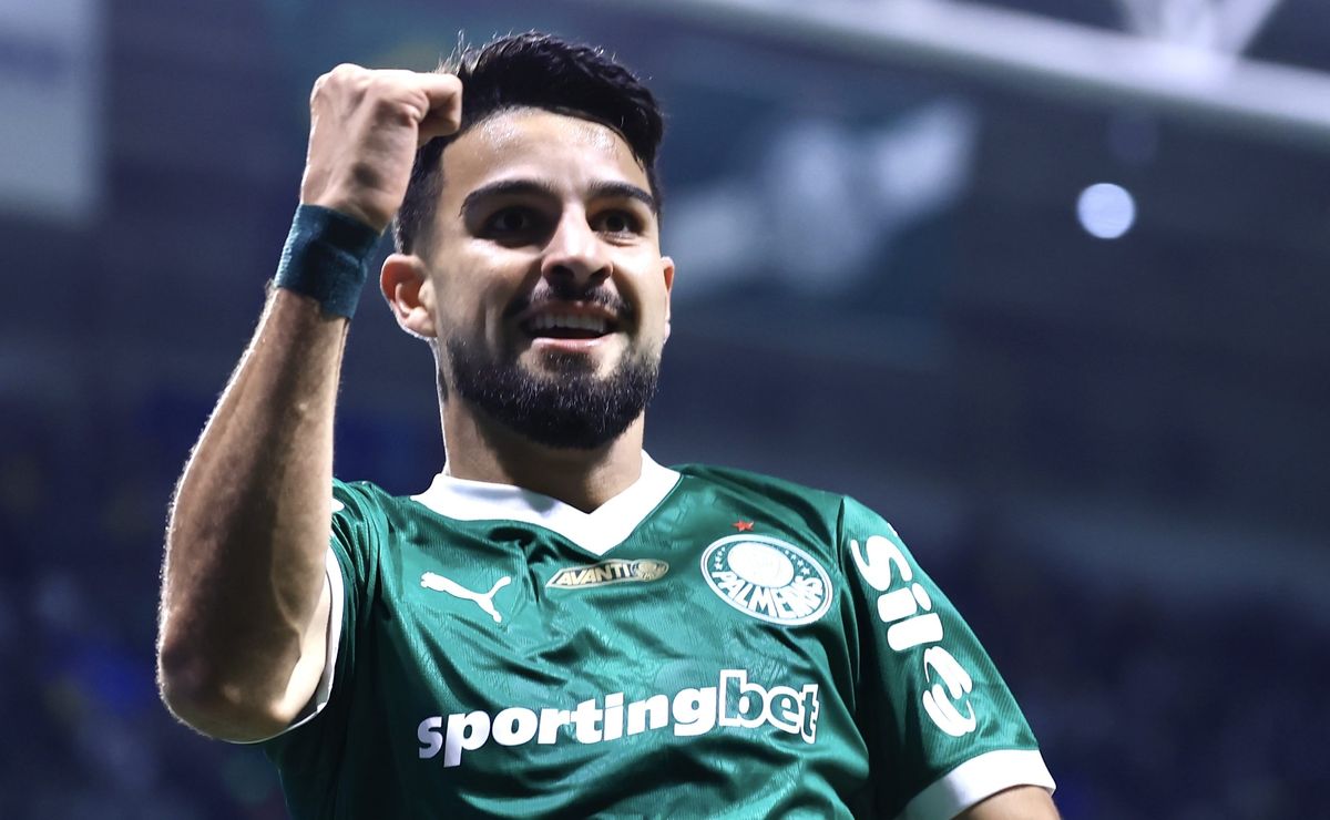 Flaco López pode ser o artilheiro isolado da Libertadores, mesmo passando por jejum de gols