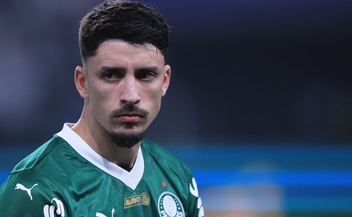 Piquerez causa a ira da torcida em Palmeiras X Flamengo na final da Libertadores