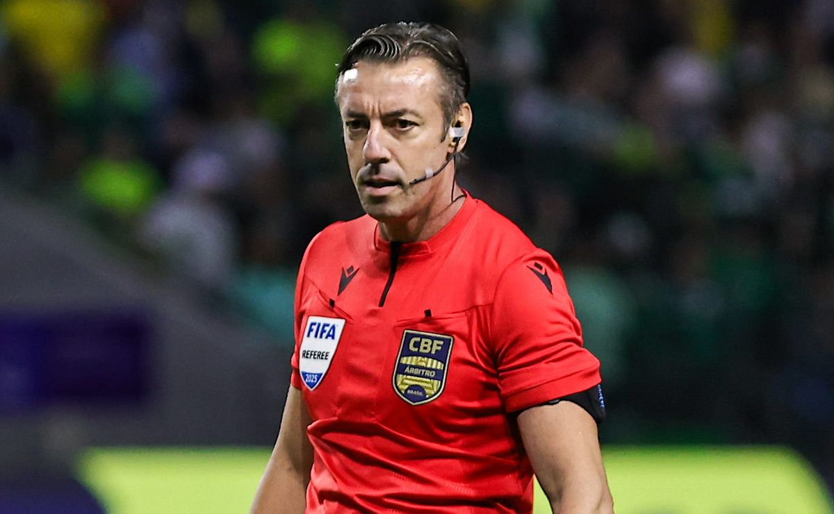 Fluminense encara o Grêmio pressionado por aproveitamento de 33% com Raphael Claus