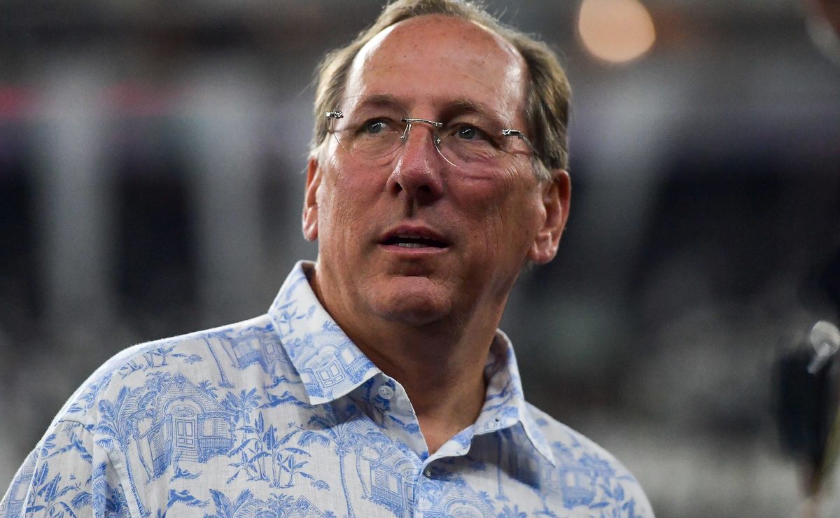 John Textor volta atrás e surpreende ao celebrar tetra do Flamengo da Libertadores: “Deixem o mundo saber”