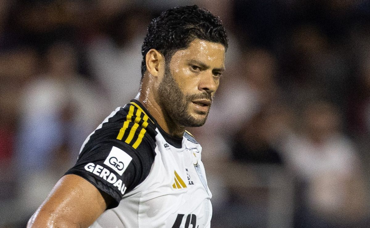 Hulk deixa futuro em aberto e chama atenção do Grêmio ao expor situação conflitante no Atlético