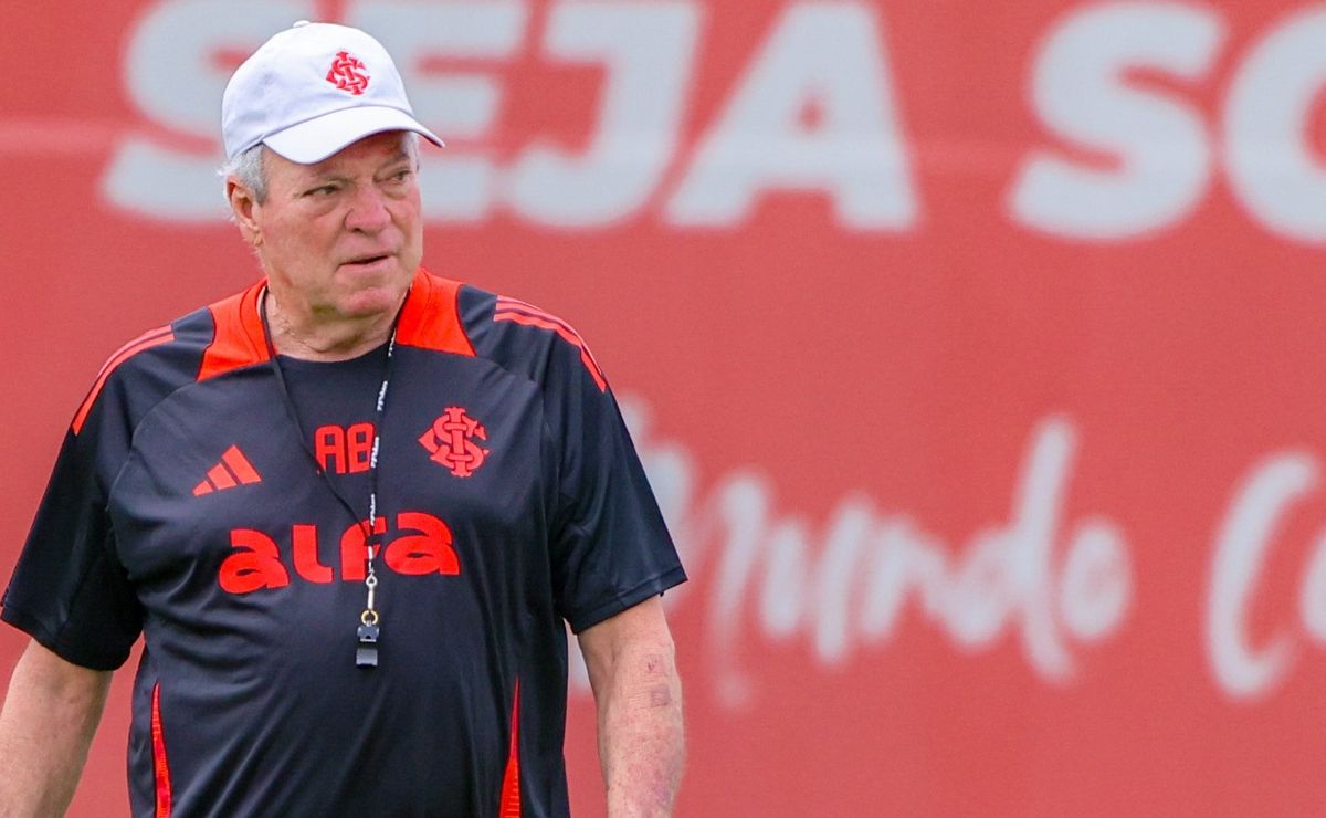 Flávio Prado manda indireta para Abel Ferreira ao exaltar Abel Braga no Internacional: “Esse todo mundo gosta”