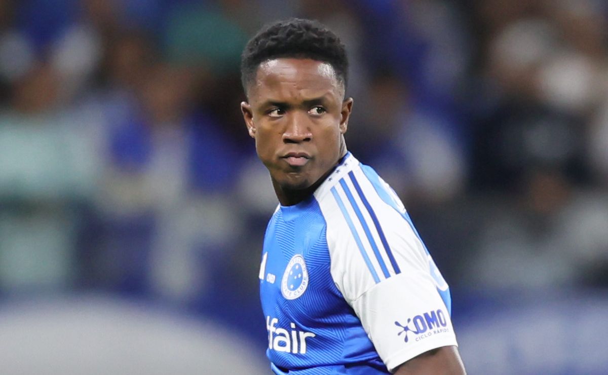 Leonardo Jardim manda a real sobre Sinisterra no Cruzeiro e garante atacante em outro nível em 2026