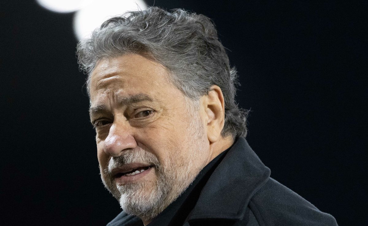 Julio Casares busca investidor para acertar a chegada de reforços no São Paulo em 2026