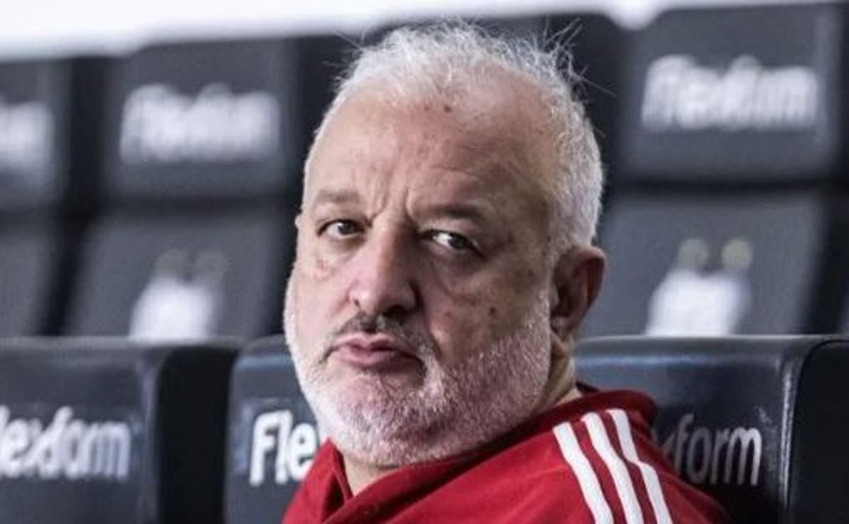 Belmonte detalha insatisfação de Crespo, mas revela que saída do treinador está longe de acontecer