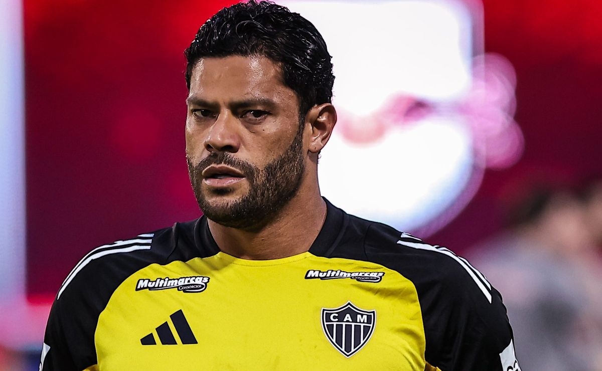 Grêmio trava conversa por Hulk após susto com salário milionário e negociação esfria nos bastidores