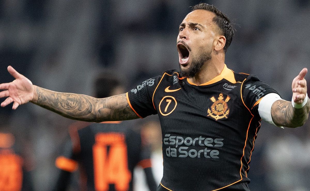 Mesmo devendo milhões, Corinthians tenta virar o jogo e faz oferta ao Shakhtar por Maycon