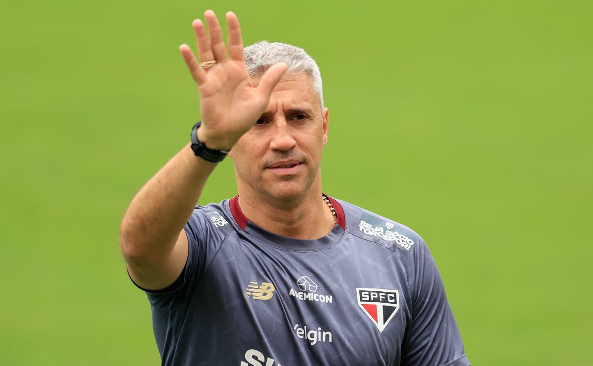 São Paulo se anima, trabalha com até cinco retornos e pode ganhar reforços importantes contra o Inter no Brasileirão Betano