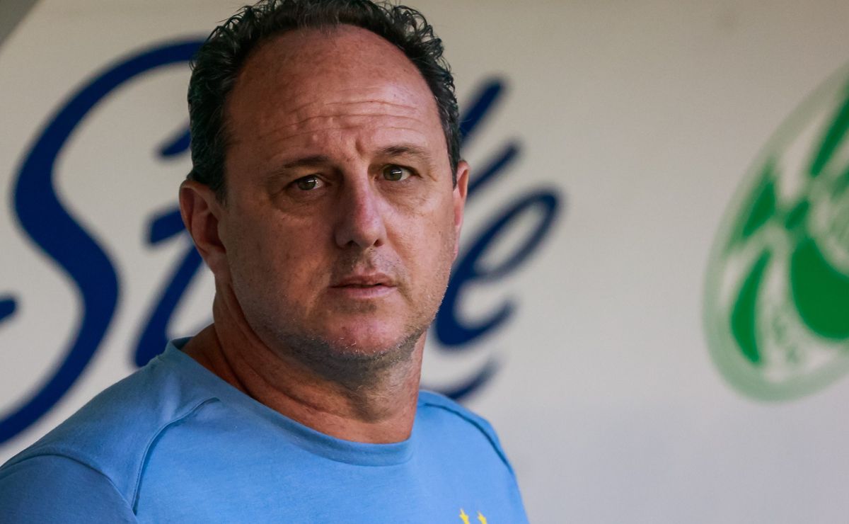 Bahia quer atacante do Flamengo após levar Everton Ribeiro e Ceni indica Juninho ao Grupo City