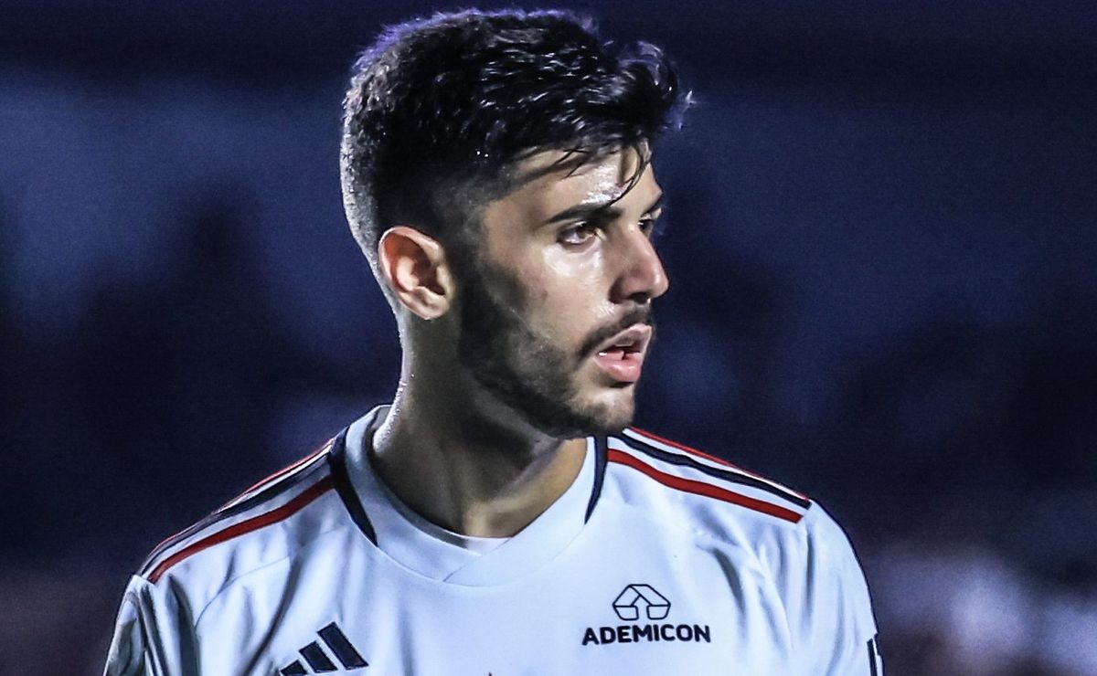 Beraldo contratado pelo Palmeiras tem veredito e zagueiro não foi oferecido, segundo Nicola