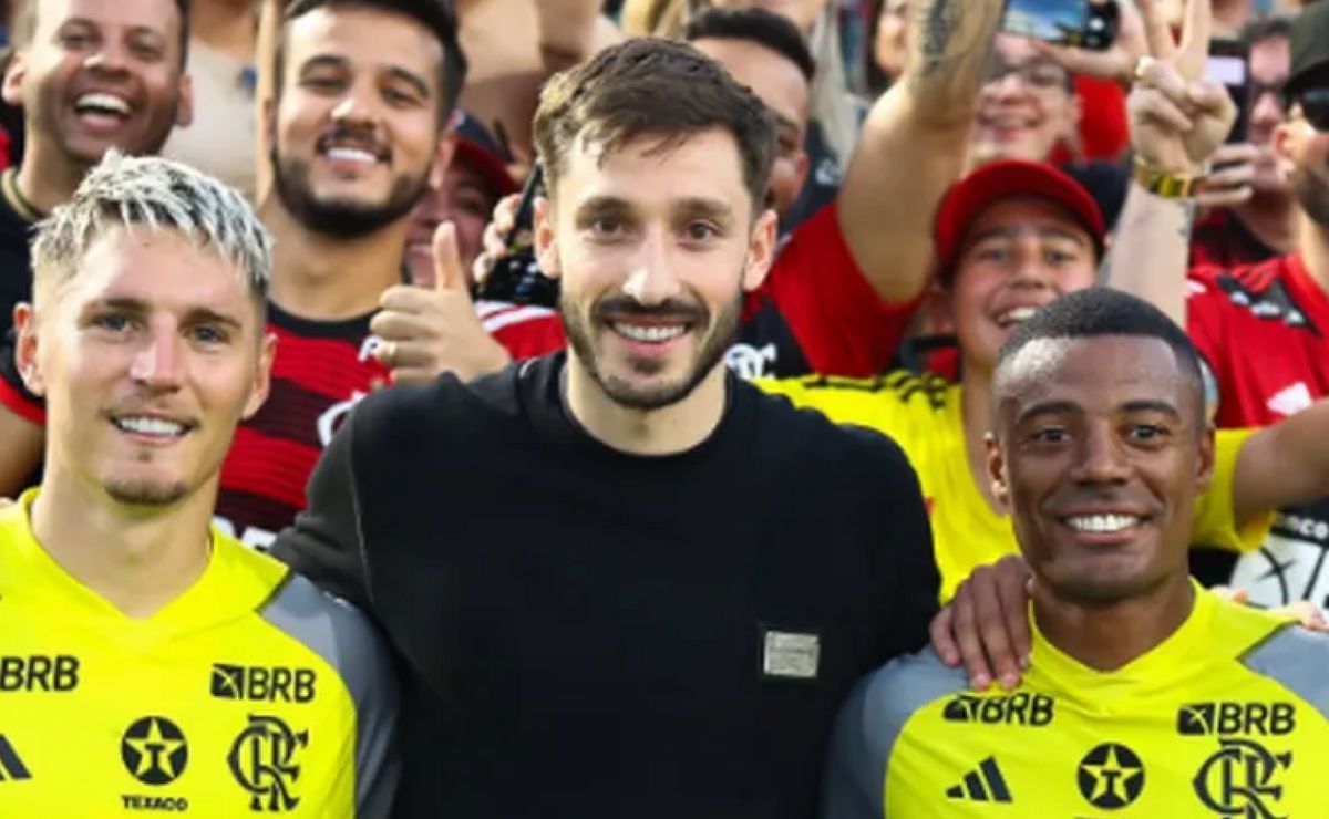 Uruguaio ganha força para sair do Flamengo e Matías Viña deve jogar em novo Clube em 2026