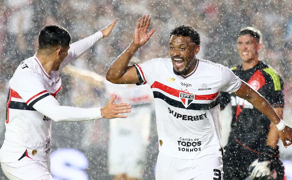 Show, gols e pressão do início ao fim: São Paulo atropela o Internacional e empurra rival ao Z4