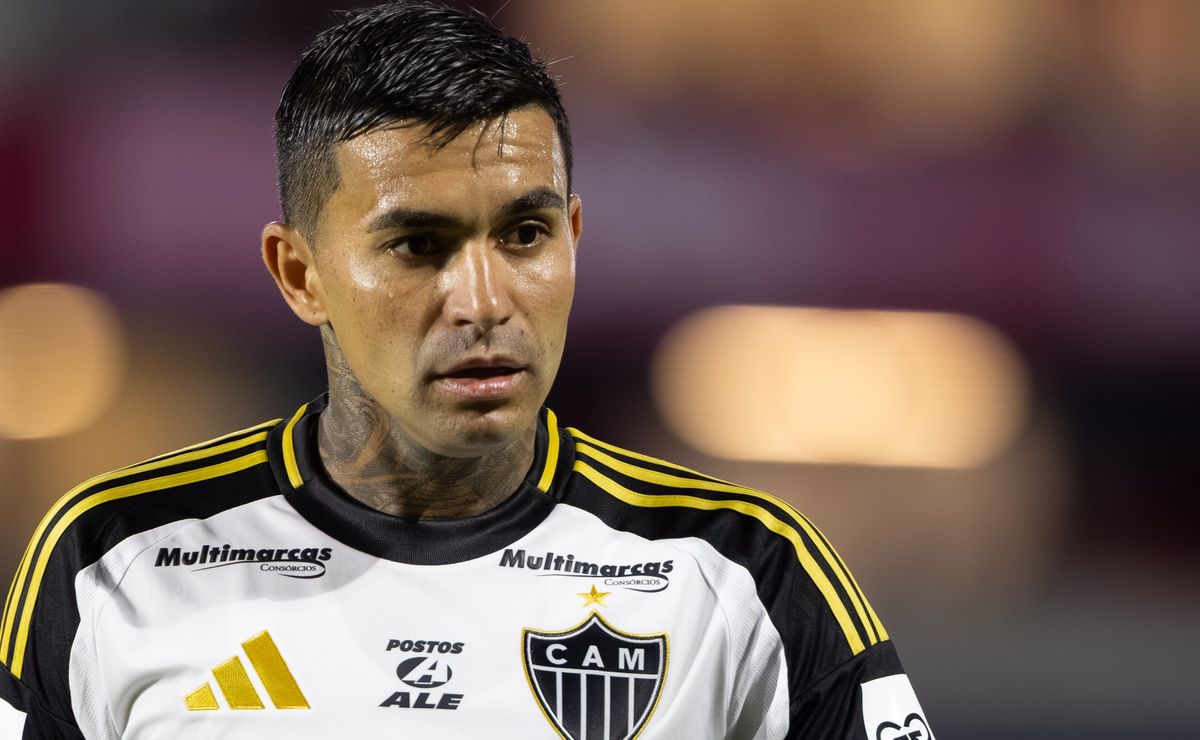 Dudu protagoniza situação com Abel Ferreira em Atlético-MG x Palmeiras e ‘flagra’ repercute em transmissão