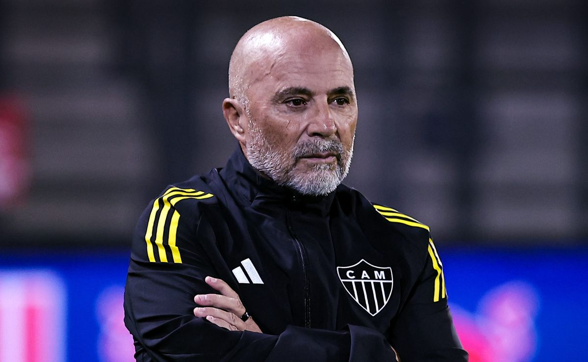 Sampaoli quebrou o silêncio sobre reclamação de Hulk e expõe decisão polêmica sobre o camisa 7