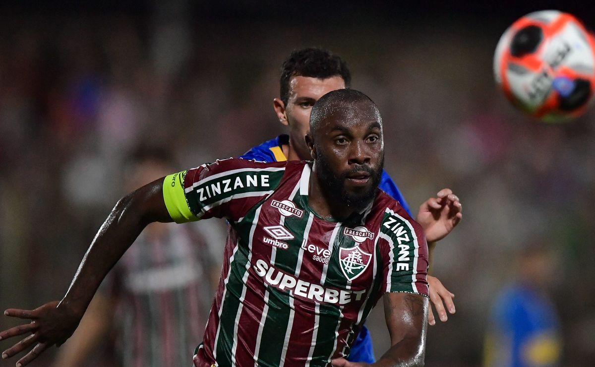 Fluminense define futuro Manoel, mas decisão final será de Zubeldía para 2026