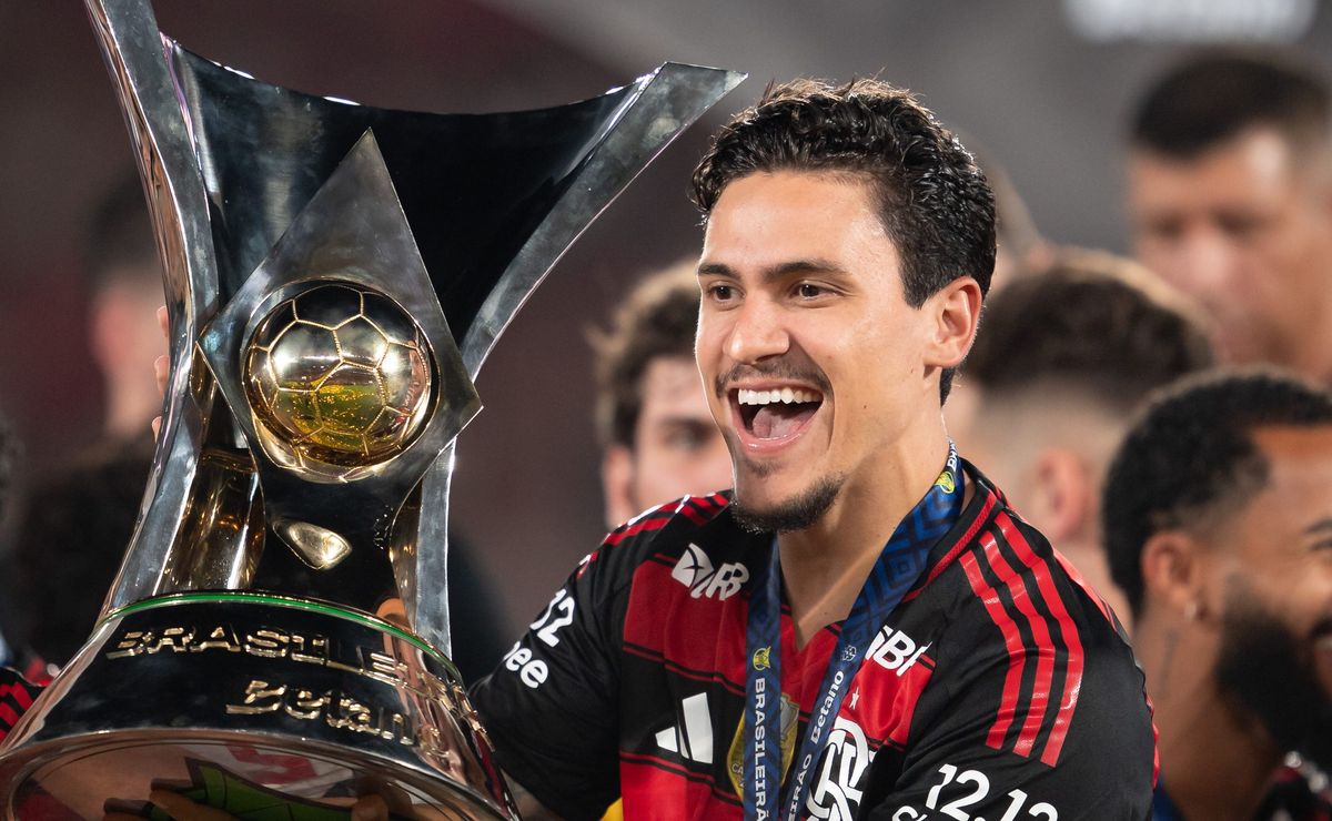 Pedro reaparece no Flamengo e bastidores revelados animam Filipe Luís para Intercontinental
