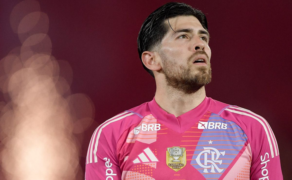 Rossi comenta possibilidade de renovação com o Flamengo e reforça felicidade no clube