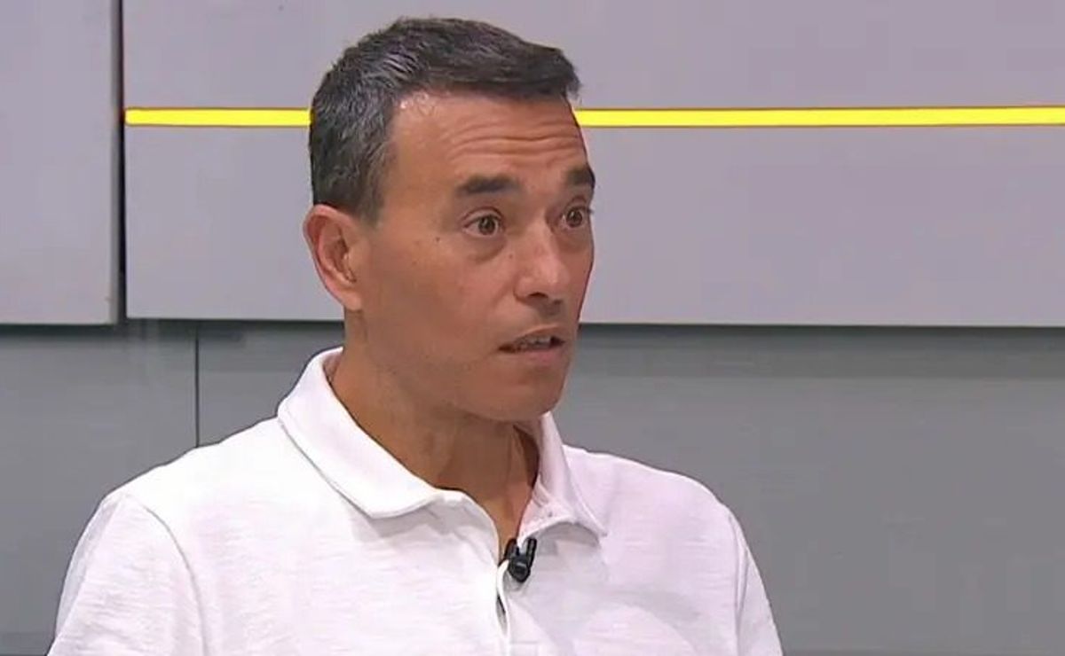 Rizek contraria provocação de Abel Ferreira para o Flamengo sobre arbitragem: “Erram para todos”