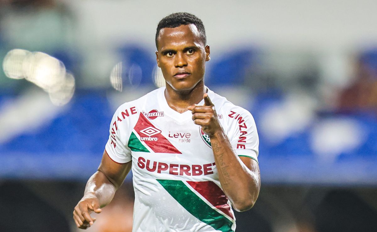 Cláusula garante ao Fluminense preferência na volta de Arias ao futebol brasileiro