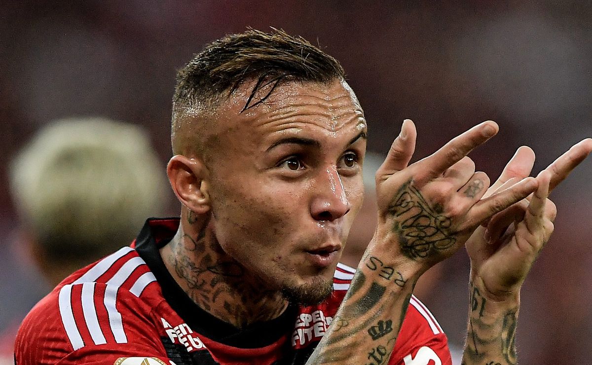 Grêmio evita loucura financeira e veta contratação de Everton Cebolinha, do Flamengo, em 2026