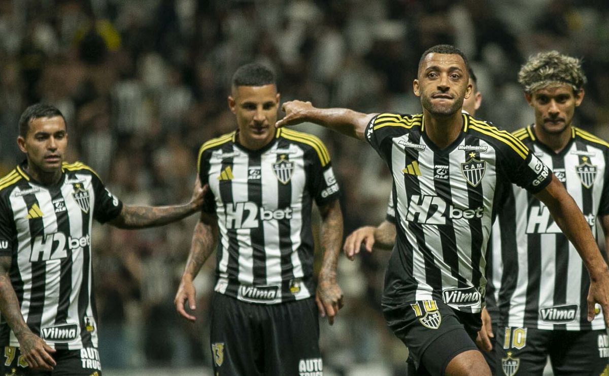 Lista de dispensa do Atlético-MG é exposta e barca de saídas tem Saravia, Vitor Hugo e +6