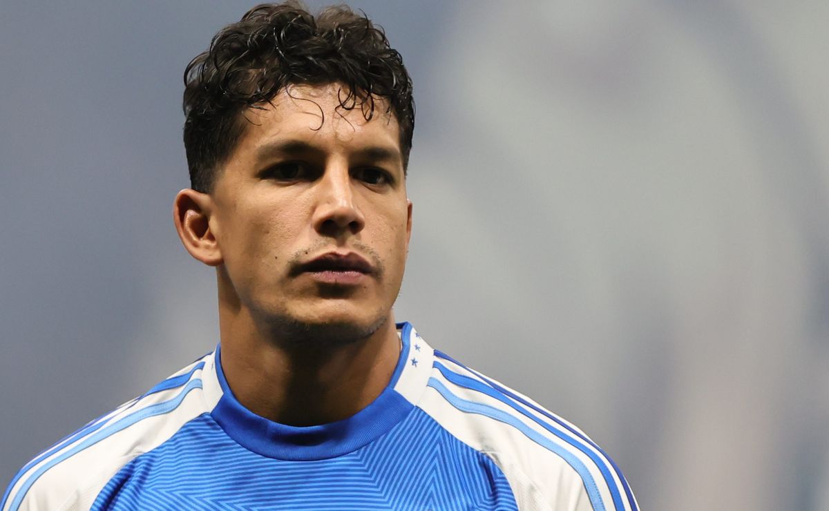 Lucas Romero analisa campanha do Cruzeiro no Brasileirão e faz alerta sobre o Corinthians na Copa do Brasil