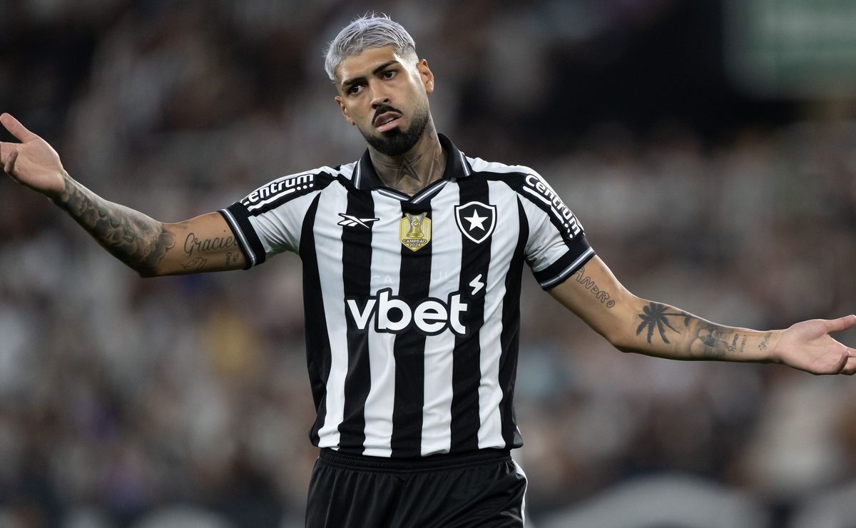 Alexander Barboza pode atuar no sacrifício em jogo decisivo do Botafogo contra o Fortaleza